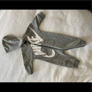 Nike Hooded Romper (3-6 months)